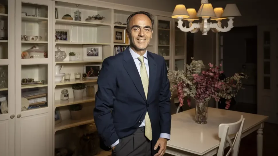 El experto en liderazgo empresarial Antonio Núñez reside en Madrid, donde se fotografió esta semana para la entrevista. Enrique Cidoncha